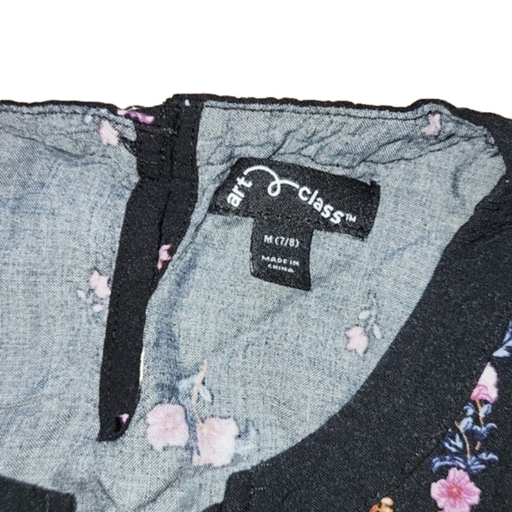 ART CLASS Black Flowy Floral Pattern Top - Picture 3 of 5
